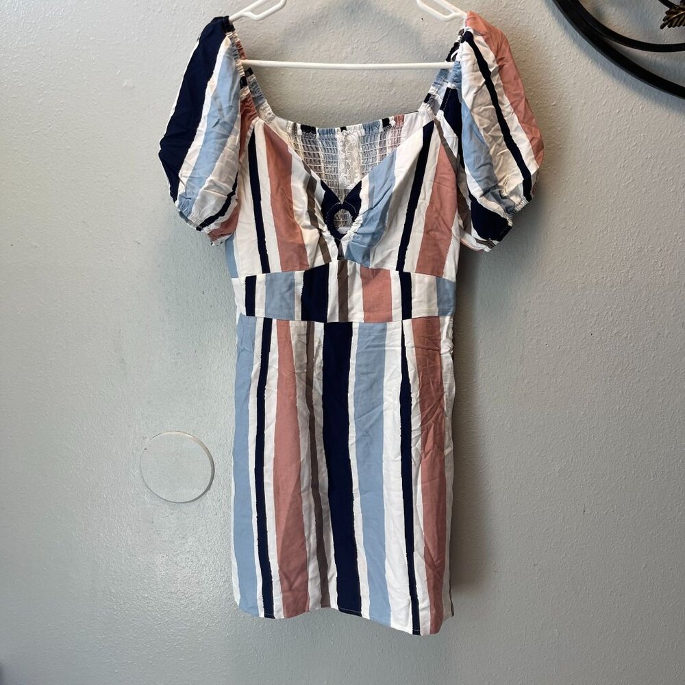 Sadie & Sage Striped Puff-Sleeve Mini summer Dress Smocked Back Multicolor